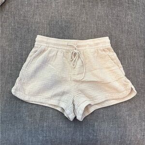 Women's Linen Cream Shorts